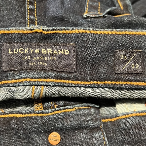 Lucky Brand 410 Athletic Straight - Picture 14 of 15
